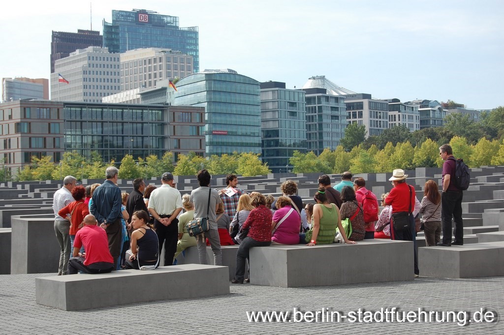 Stadtrundgang Berlin am Holocaust Mahnmal