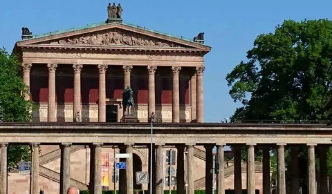 Old National Gallery Berlin City Tour