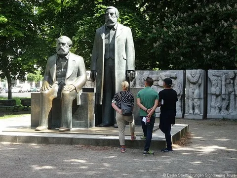 Marx-Engels-Forum Berlin Tour
